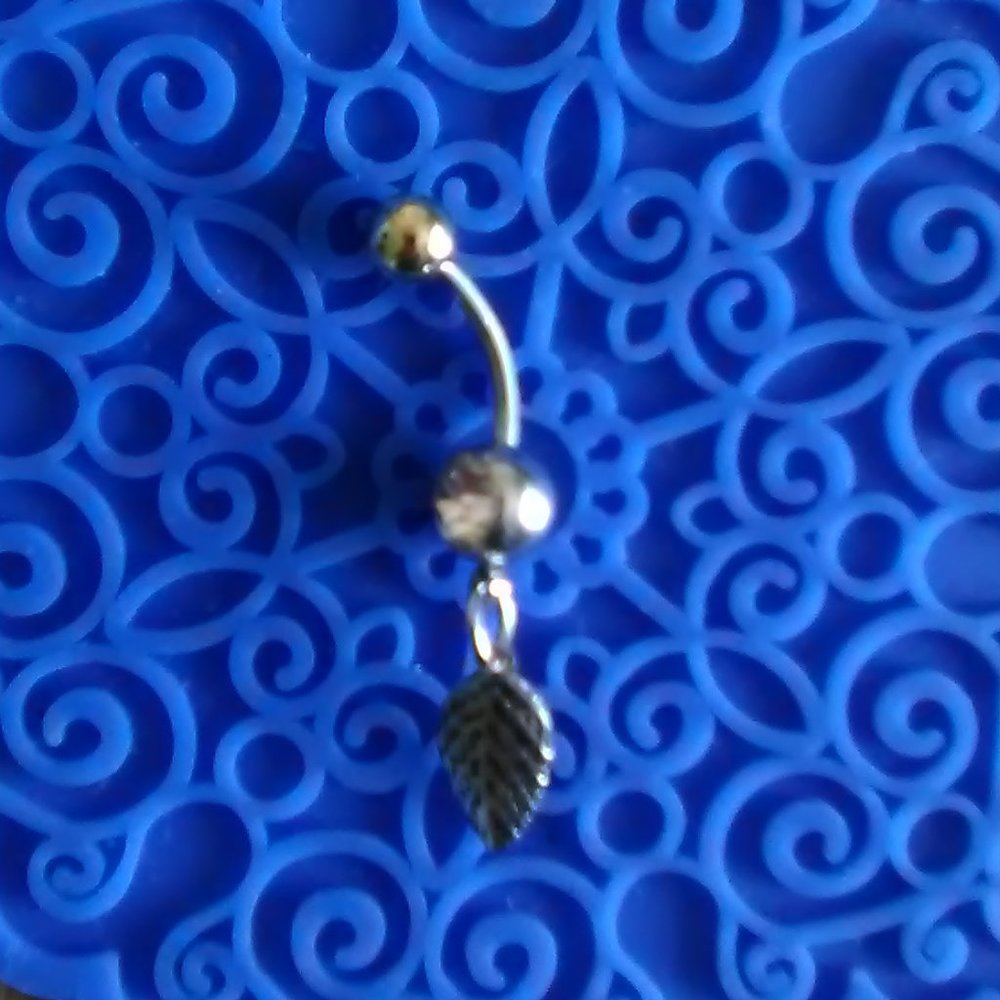 Belly Button Ring - Picture 2 of 5